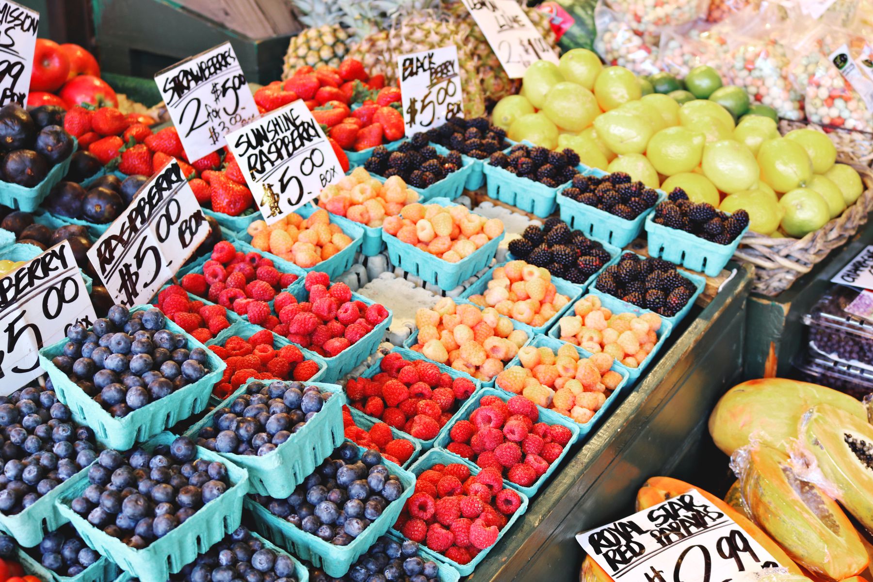 Fruit & berries at market